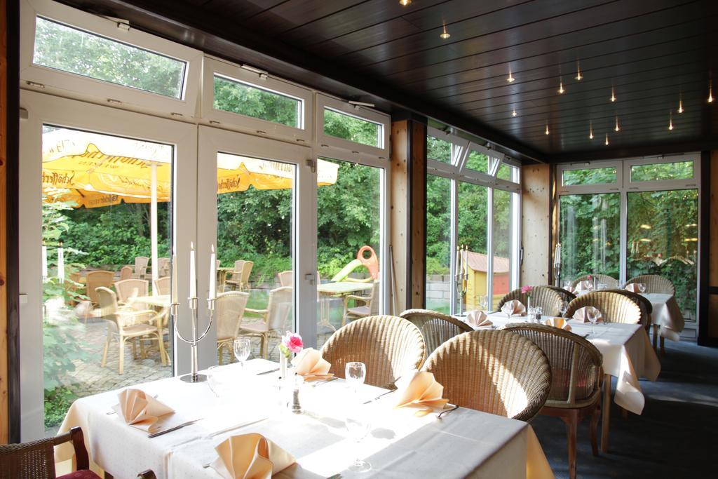 Relexa Hotel Bad Salzdetfurth Exterior foto