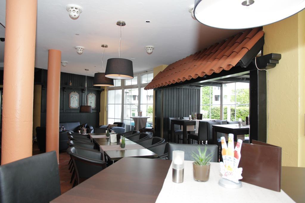 Relexa Hotel Bad Salzdetfurth Exterior foto